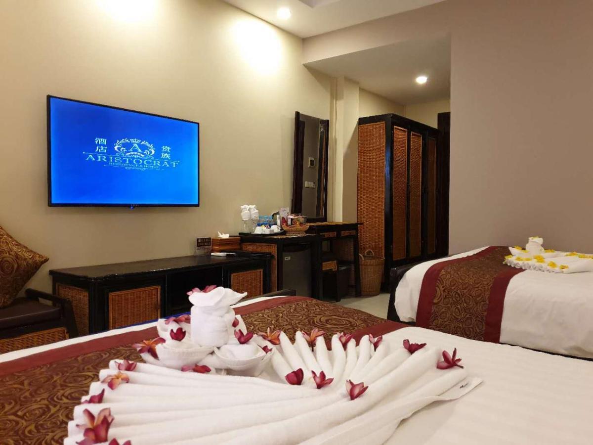 Hotel Aristocrat & 4*