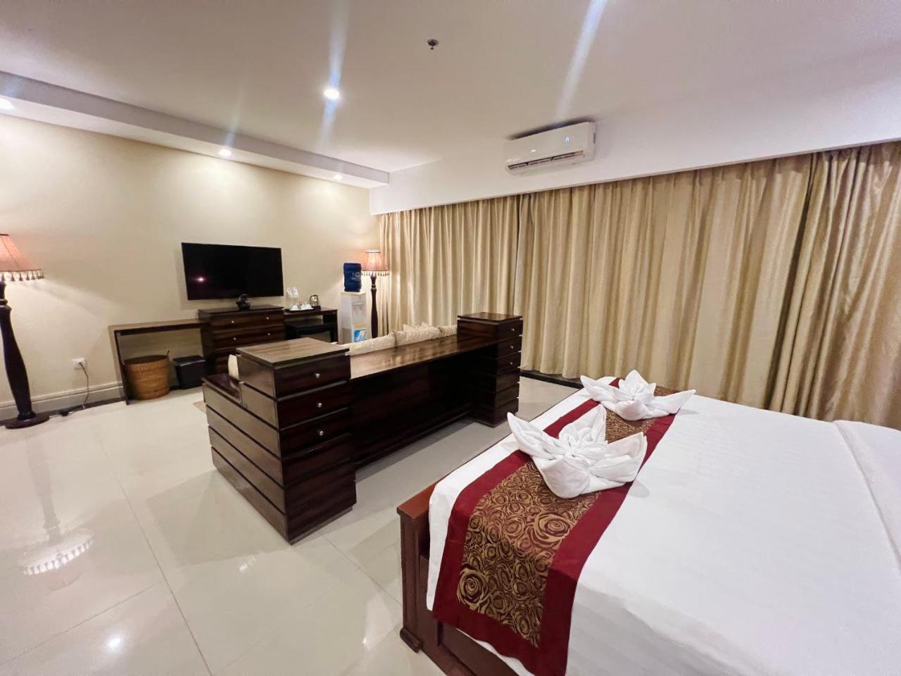 Aristocrat & 4* Sihanoukville