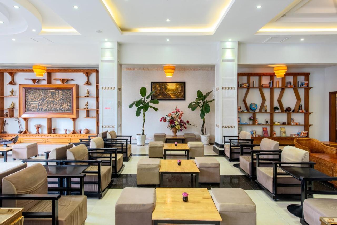 Aristocrat & Sihanoukville