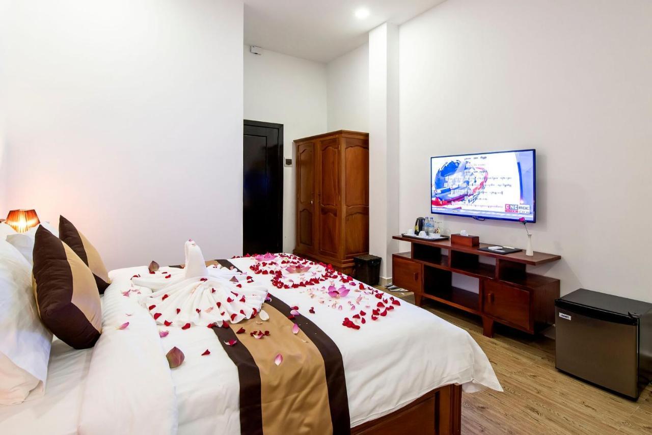 Khách sạn Aristocrat & 4*
