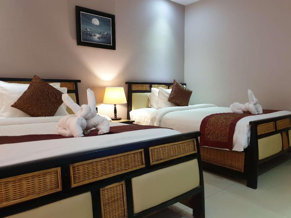 Aristocrat & Sihanoukville